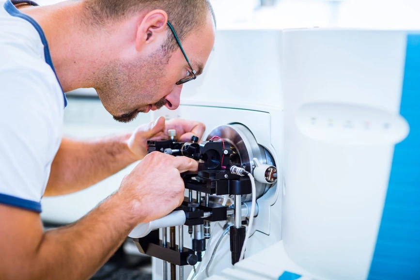 Univerzita Palackého v Olomouci: Katedra analytické chemie