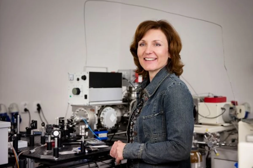 Universitas/Daniel Hamerník: Jana Roithová je úspěšná česká vědkyně, má dva ERC granty a řadu ocenění, a také matka jedenáctiletého syna.