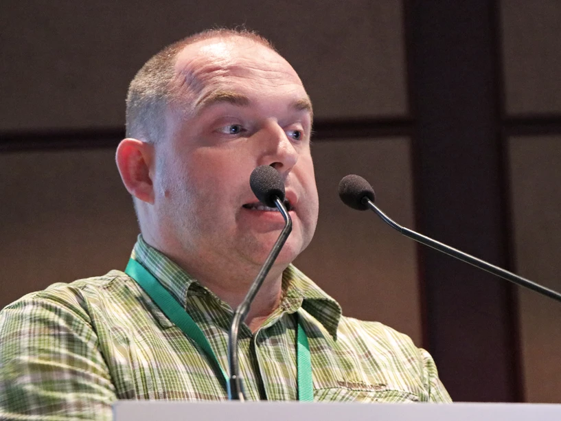 <p>Ústav experimentální botaniky AV ČR: Jan Kolář: Docent Ondřej Novák na konferenci o rostlinných hormonech, která se konala v červenci 2018 v Praze.</p>
