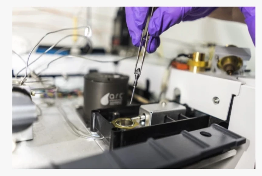 ARC: Analýza CO₂ pomocí GC Jetanizéru