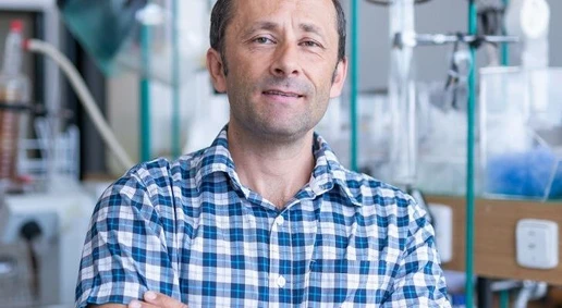  S Tomášem Etrychem o polymerech, které umí chirurgům zobrazit zhoubný nádor