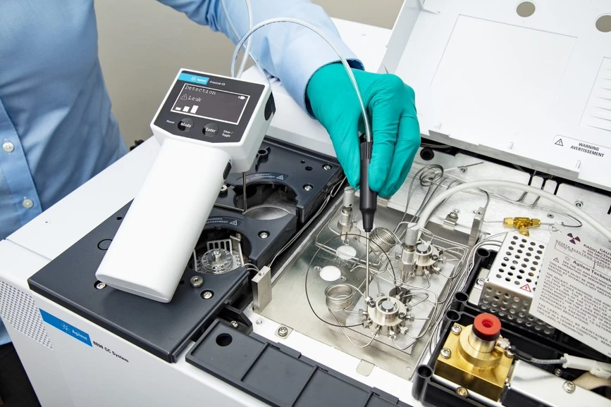 Altium: Detekce netěsností v plynové chromatografii pomocí Agilent CrossLab Cartridge Systému
