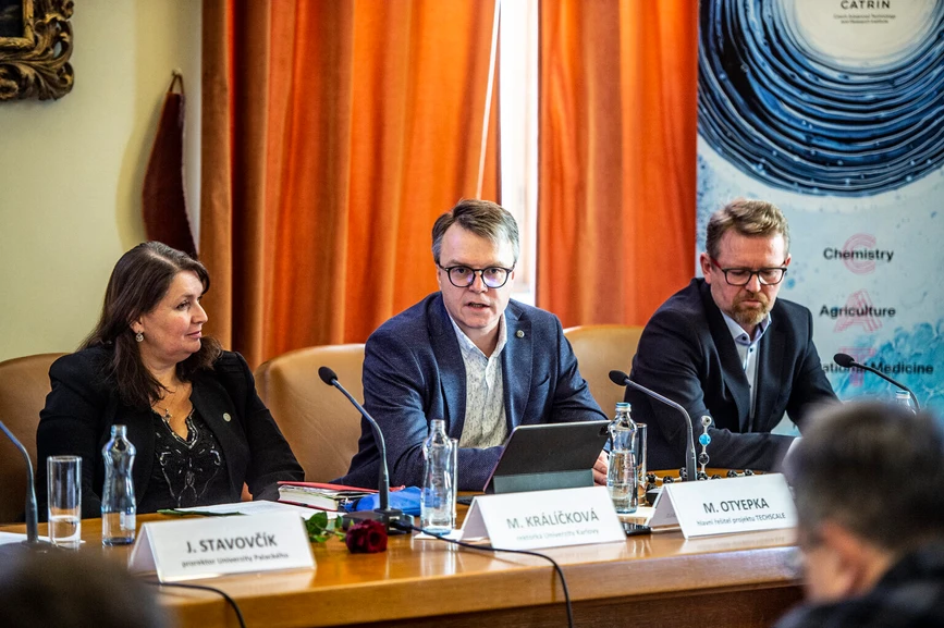 CATRIN: Atomární inženýrství má přinést revoluci v medicíně, chemii i energetice.