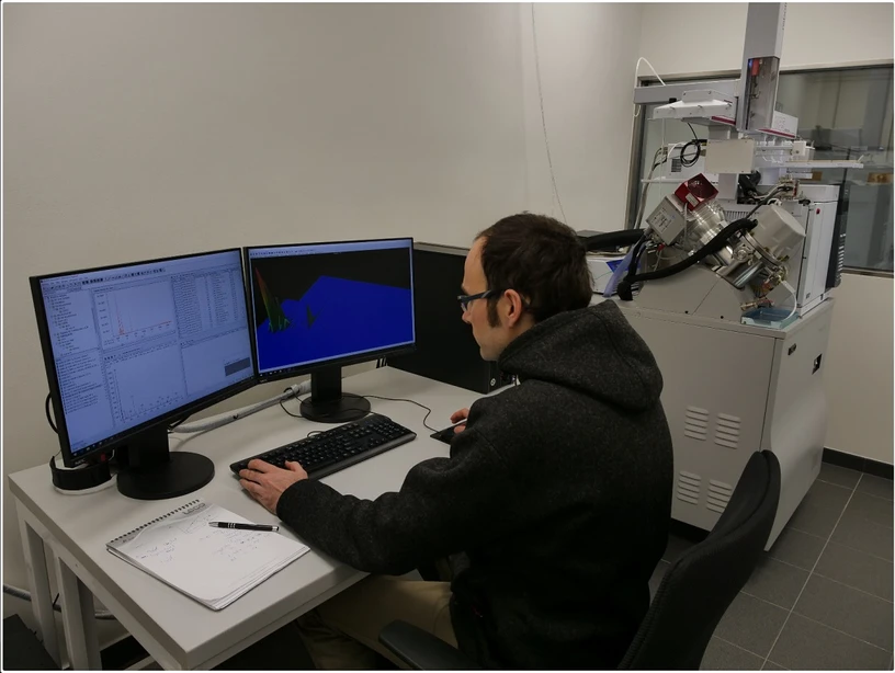 ČZU/LABORATOŘ CHEMICKÉ KOMUNIKACE HMYZU: Dvourozměrný plynový chromatograf se speciálním hmotnostním spektrometrem GCxGC/TOF