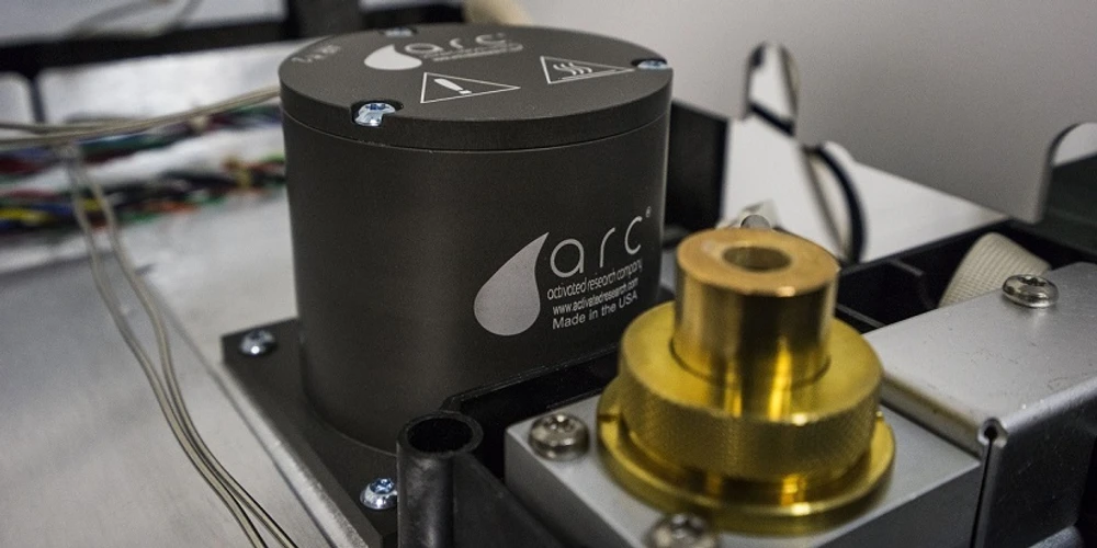 LabRulez - Polyarc reaktor pro GC-FID detektor.jpg