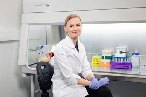 Laureátkou ceny Via Chimica pro rok 2024 je Karolína Slonková