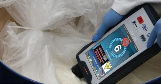 Využití molekulární spektroskopie ve farmacii – přehled instrumentace Bruker, aplikací a moderních trendů