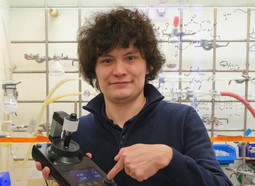 <ul>
<li><strong>Foto:</strong> PřF UK: Nová chemická laboratoř na Přírodovědecké fakultě - Syntetická elektrochemie - dnes stačí jen stisknout tlačítko, archív Rafaela Navrátila</li>
</ul>
