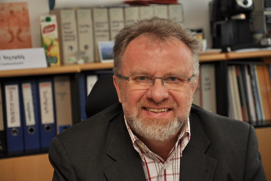 <p>RECETOX: 70. narozeniny profesora Ivana Holoubka</p>
