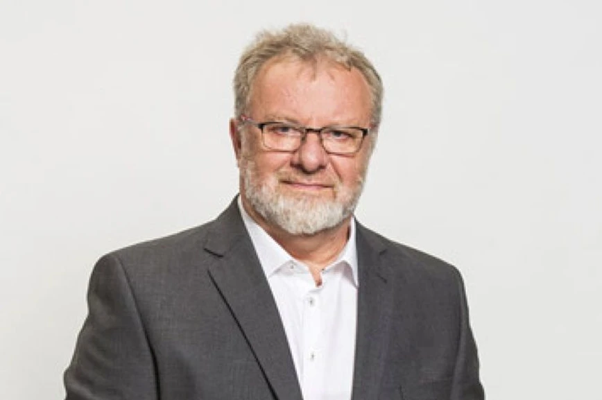 RECETOX: Zemřel dlouholetý ředitel centra RECETOX a emeritní profesor Ivan Holoubek