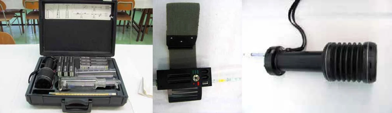 Revue civilnej ochrany: Set obsahujúci pumpičku a absorbčnú nádobu s trubičkami od firmy AUER v KCHL CO; Prípravok na otvorenie trubičiek
a prepichnutie ampuliek v trubičke z príslušenstva CHP-71; Ručná pumpička na presávanie trubičiek so zdvihovým objemom 100 ml od rakúskej firmy AUER v KCHL CO, má na rukoväti otvor pre otváranie trubičiek