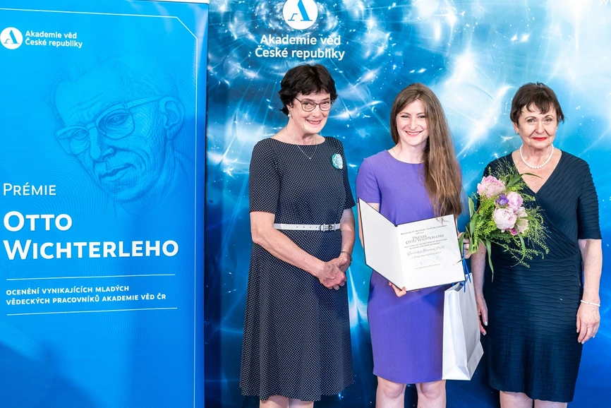 SSČ AV ČR/Jana Plavec: Gwladys Steciuk z Fyzikálního ústavu AV ČR