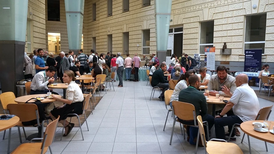 SSJMM: LUNCH MU RECTORATE