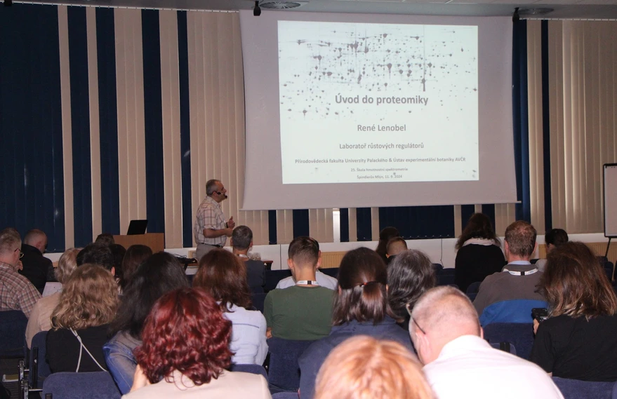 SSJMM: Úvod do proteomiky (René Lenobel)