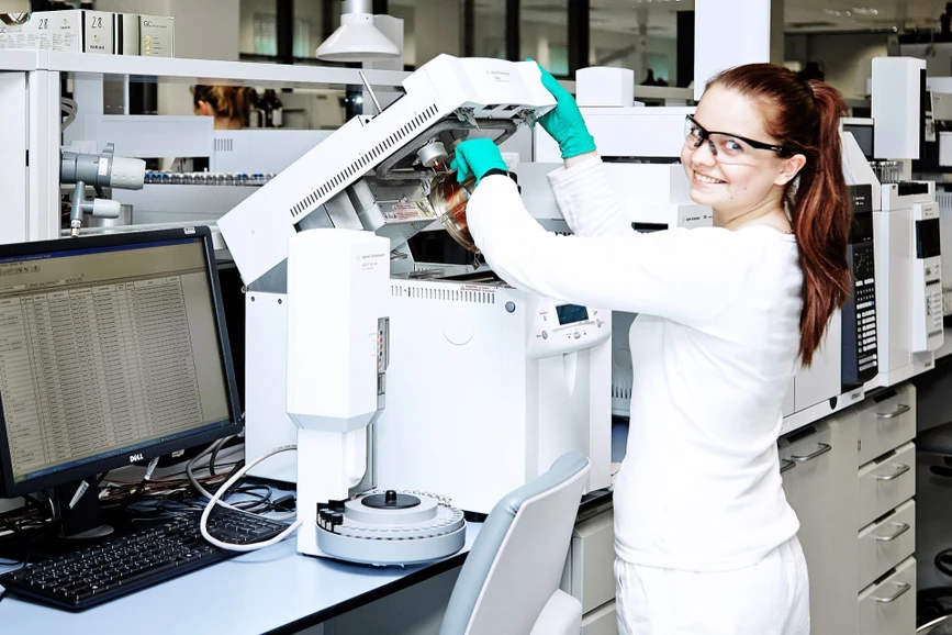 Synthon: Výzkumně analytické oddělení