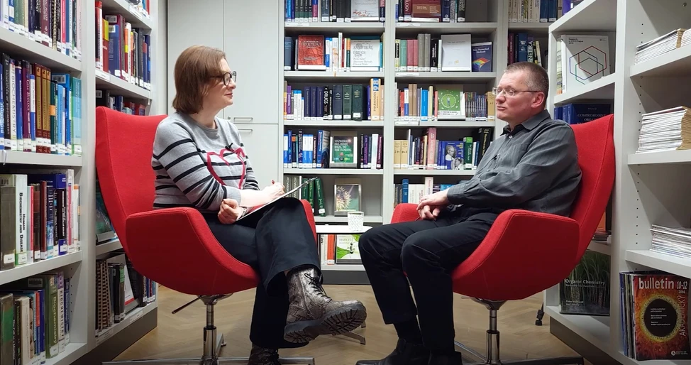 ÚOCHB AV ČR: Podcast CHEmic #20