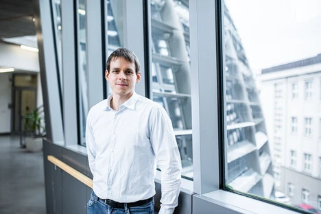 Vědci z ÚOCHB krotí houbu, která je smrtelně nebezpečná pro pacienty s oslabenou imunitou