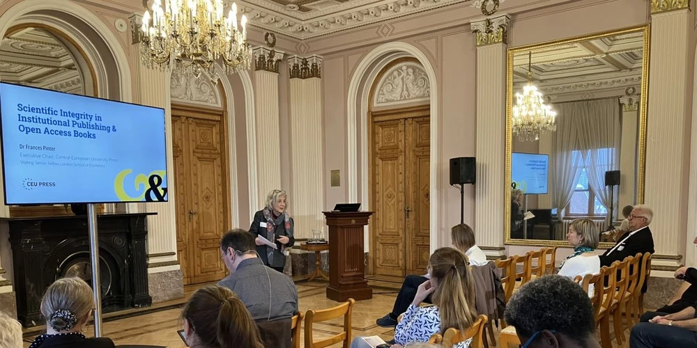 Universitas: Asociace evropských univerzitních nakladatelů věnovala estonskou konferenci příležitostem i hrozbám třesku AI