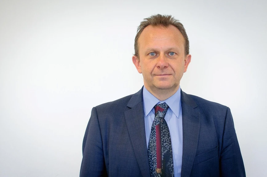 Vesmír: Prof. Ing. Michal Holčapek, Ph.D.