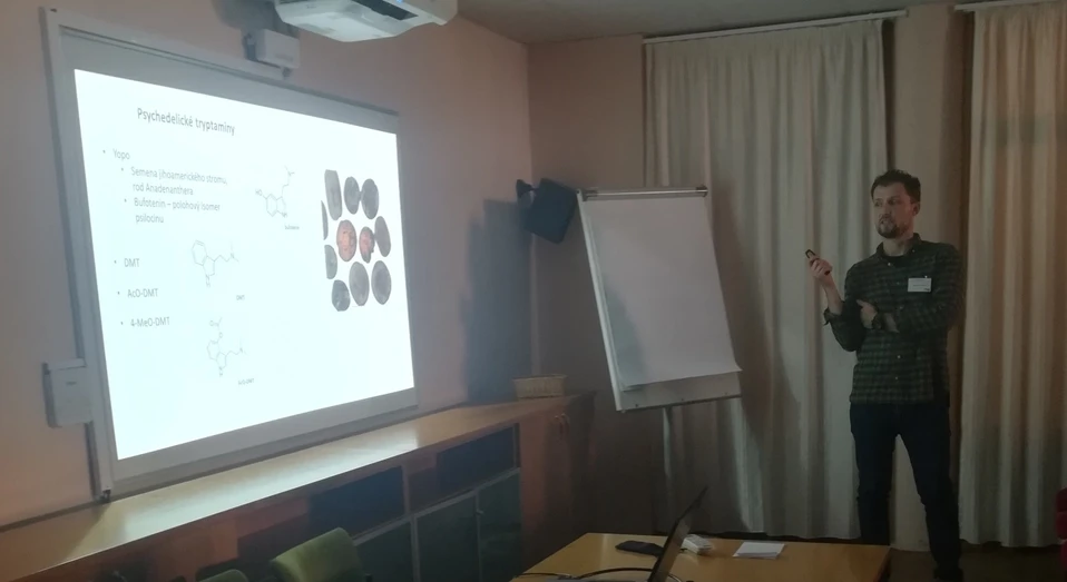 Vitatox 2021: Vzorky nebezpečných látek v Celně technické laboratoři (Ing. Michal Vetýška, , Celně technická laboratoř)