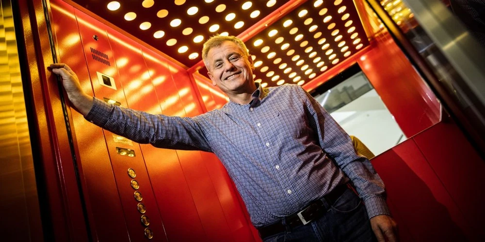 <p>Universitas: prof. Ing. Martin Fusek, CSc.</p>
