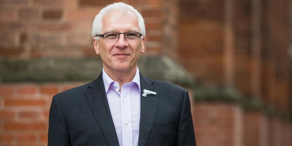 Universitas: prof. Ing. Petr Dvořák, CSc.