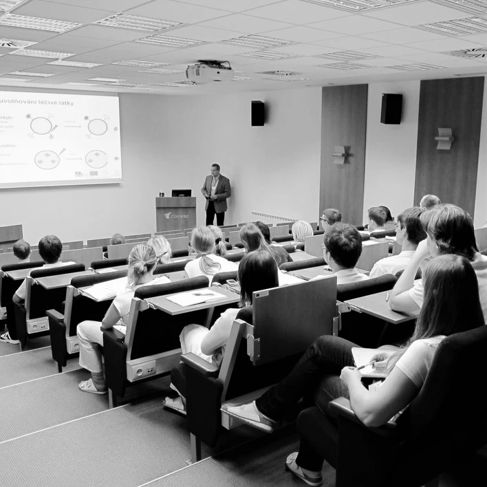 Contipro: Přednášková místnost