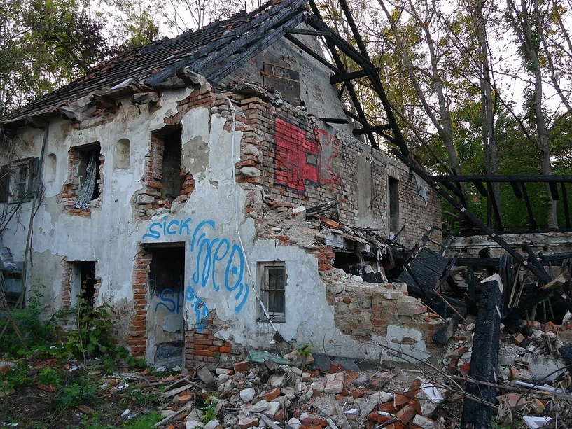 <p>Pixabay/Hanne Hasu: Příspěvek k identifikaci akcelerantů hoření ve vzorcích z požářiště</p>
